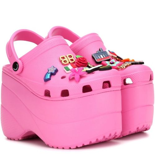 Crocs品牌關(guān)閉最后一批工廠后，捐贈10萬雙鞋彰顯社會責任